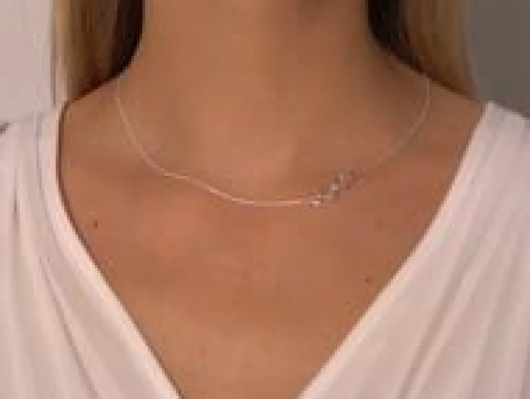 Naszyjnik ze srebrną nieskończonością na łańcuszku^Lilou Fashion